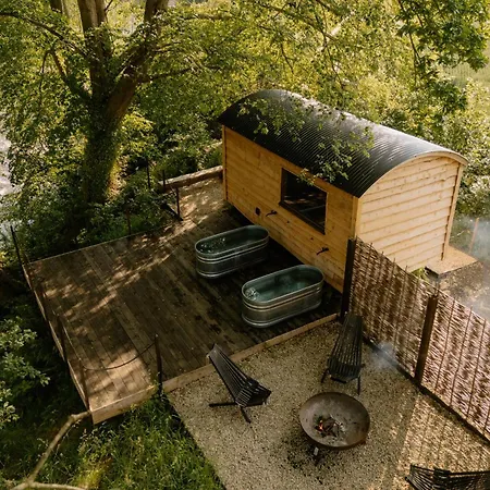 Luxe tent Damselfy Riverdale Yorkshire West Tanfield