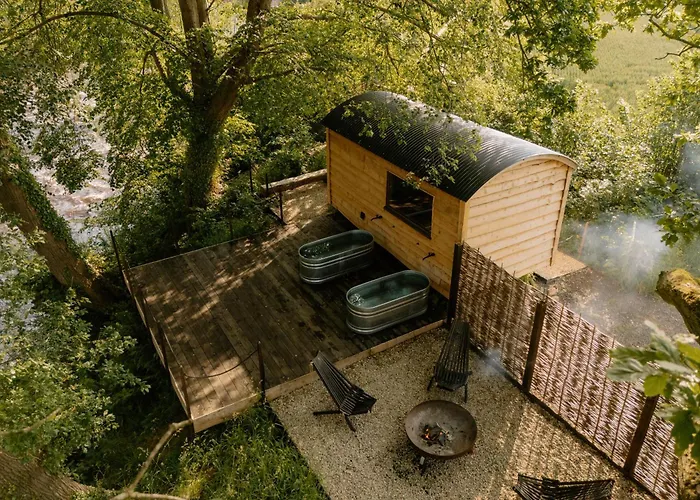 Luxe tent Damselfy Riverdale Yorkshire West Tanfield