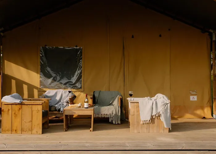 Damselfy Riverdale Yorkshire * West Tanfield